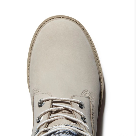 TIMBERLAND WOMEN'S TIMBERLAND® HERITAGE 6-INCH WATERPROOF BOOTS - Picture 2 of 8